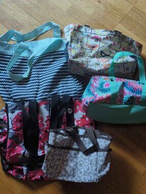 Lot of 31 bags